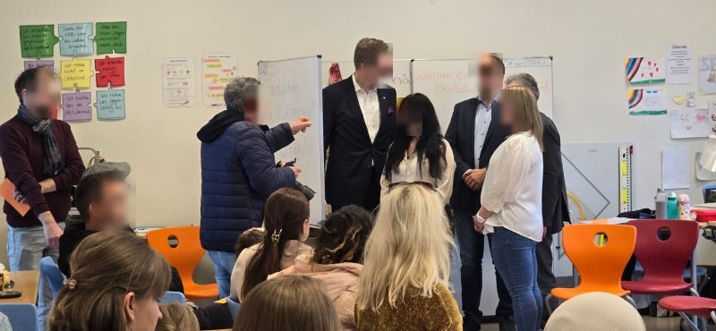 Besuch von Vertretern der Stadt Velbert im Projekt „KiKoS-Family“.